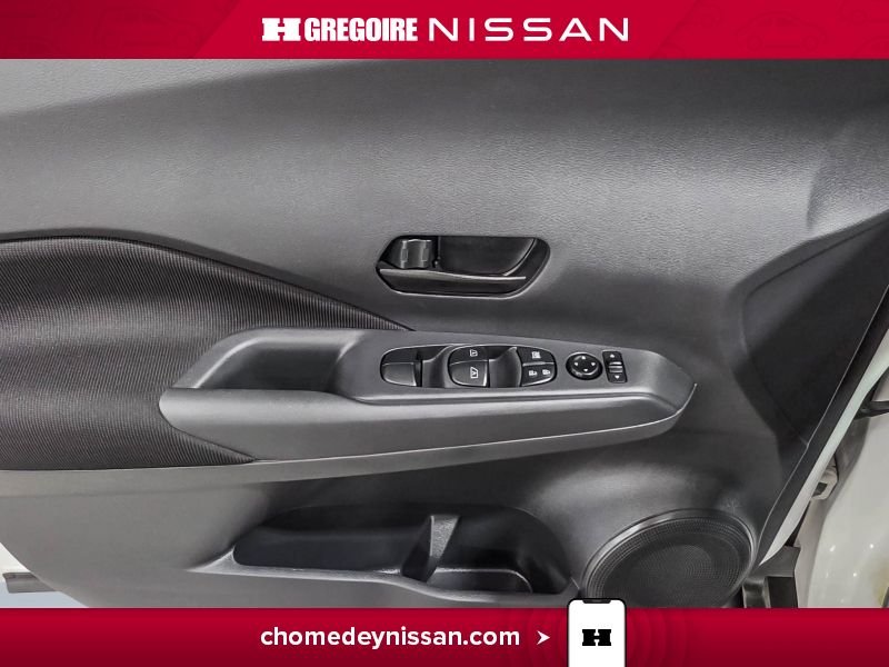 Nissan Kicks CL7294 | S * Caméra * Bluetooth * A/C * à partir 2.99% 2024 Blanc Laval - photo #12