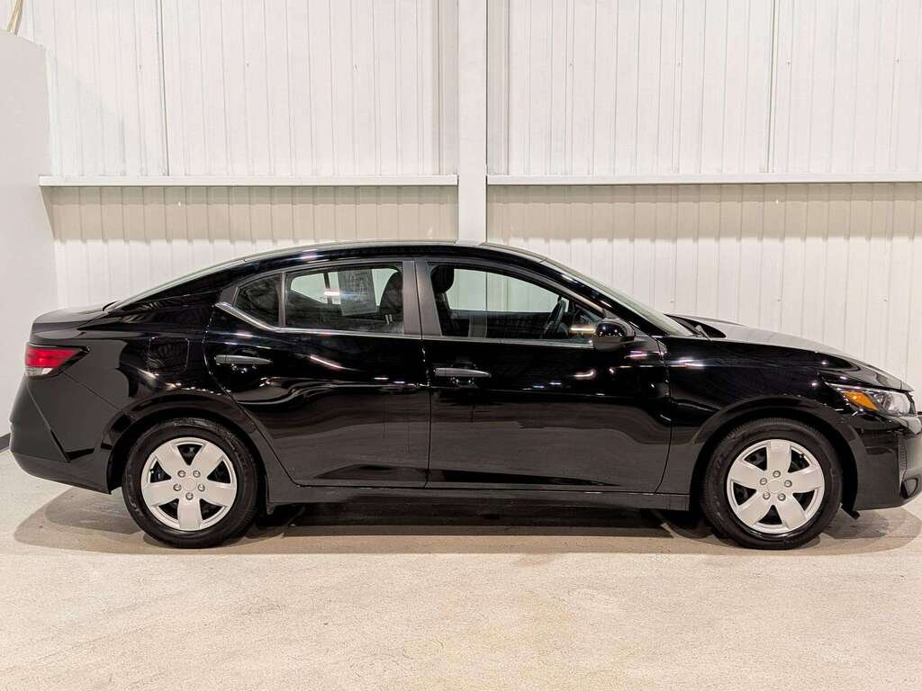 2024 Nissan Sentra S Plus CVT Black Val-David - photo #4