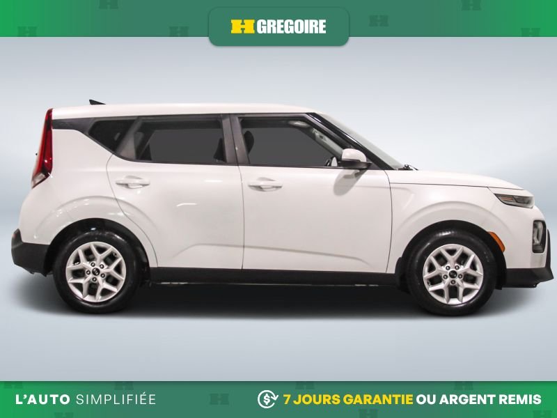 2021 Kia Soul White Blainville - photo #10