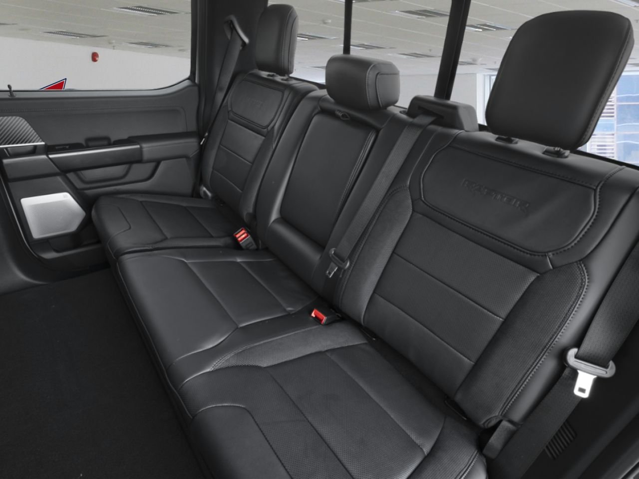 2026 Ford F-150 Agate Black Metallic La Sarre - photo #6