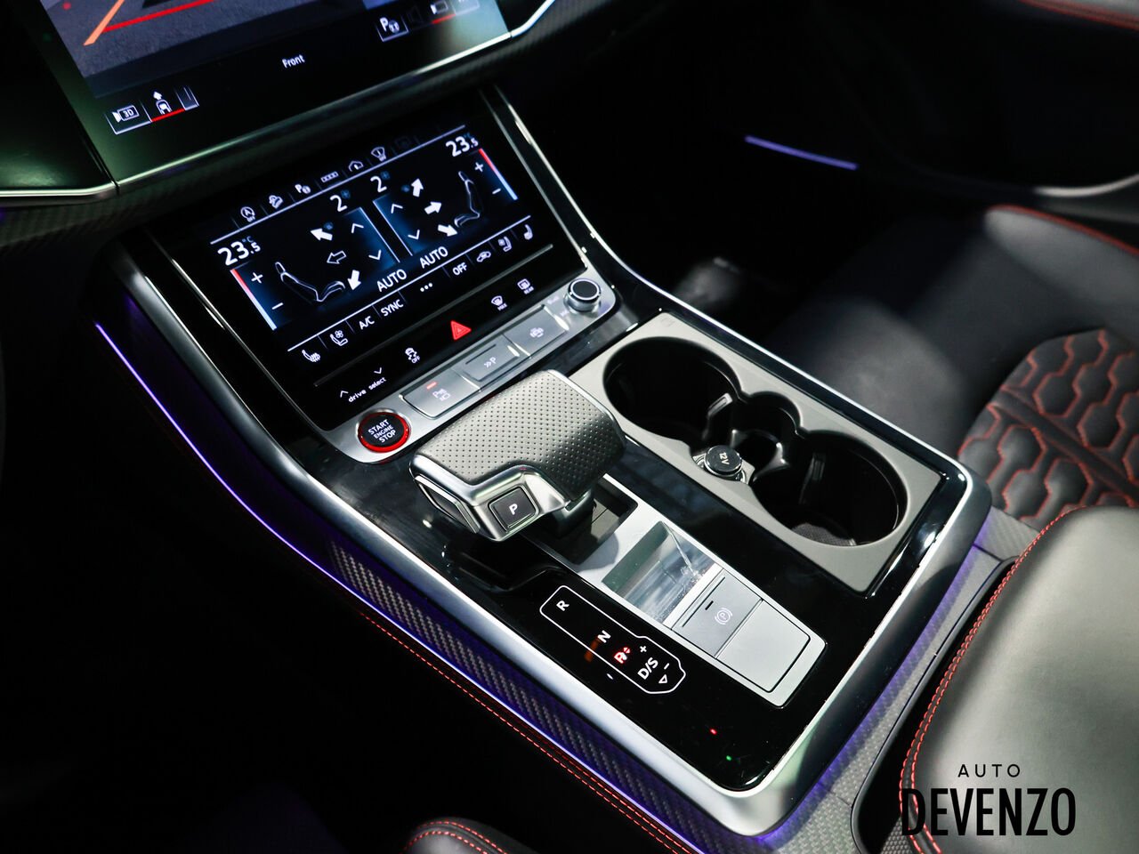 2023 Audi RS Q8 Black Saint-Eustache - photo #25