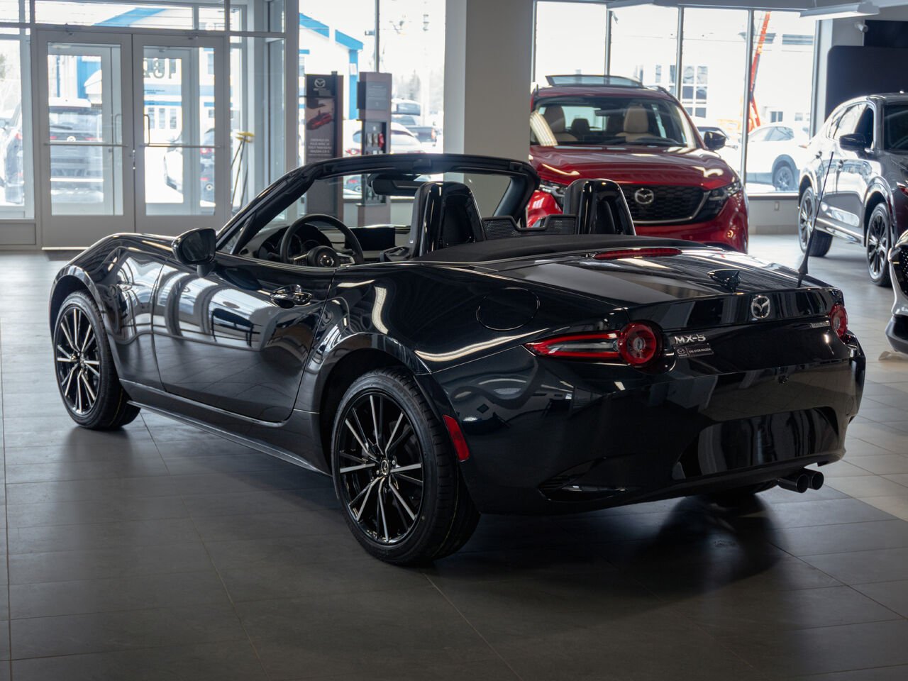 2026 MAZDA MX-5 Jet Black Mica Val-d'Or - photo #2