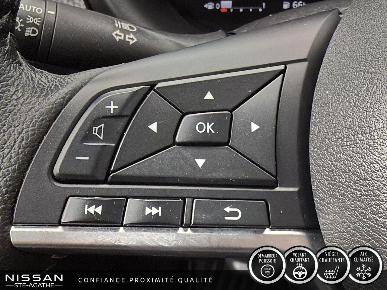 Nissan Kicks Play SV | 1 PROPRIÉTAIRE | JAMAIS ACCIDENTÉ | BANCS CHAUFFANTS | VOLANT CHAUFFANT 2025 Bleu Sainte-Agathe-des-Monts - photo #15