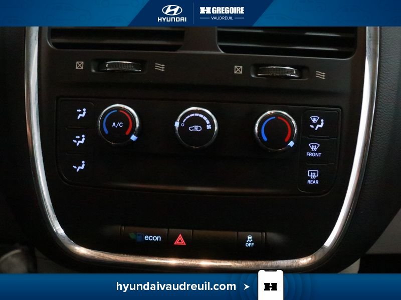 2018 Dodge GR Caravan Red Laval - photo #26