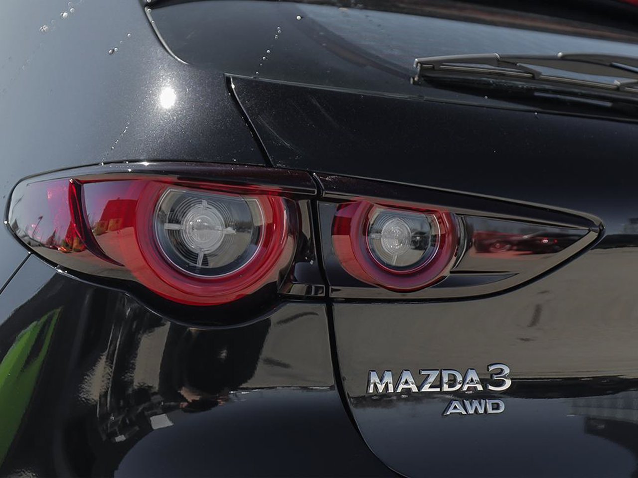 Mazda Mazda3 Sport JM1BPBLL6T1885891 2026 Noir de jais mica Mirabel - photo #10