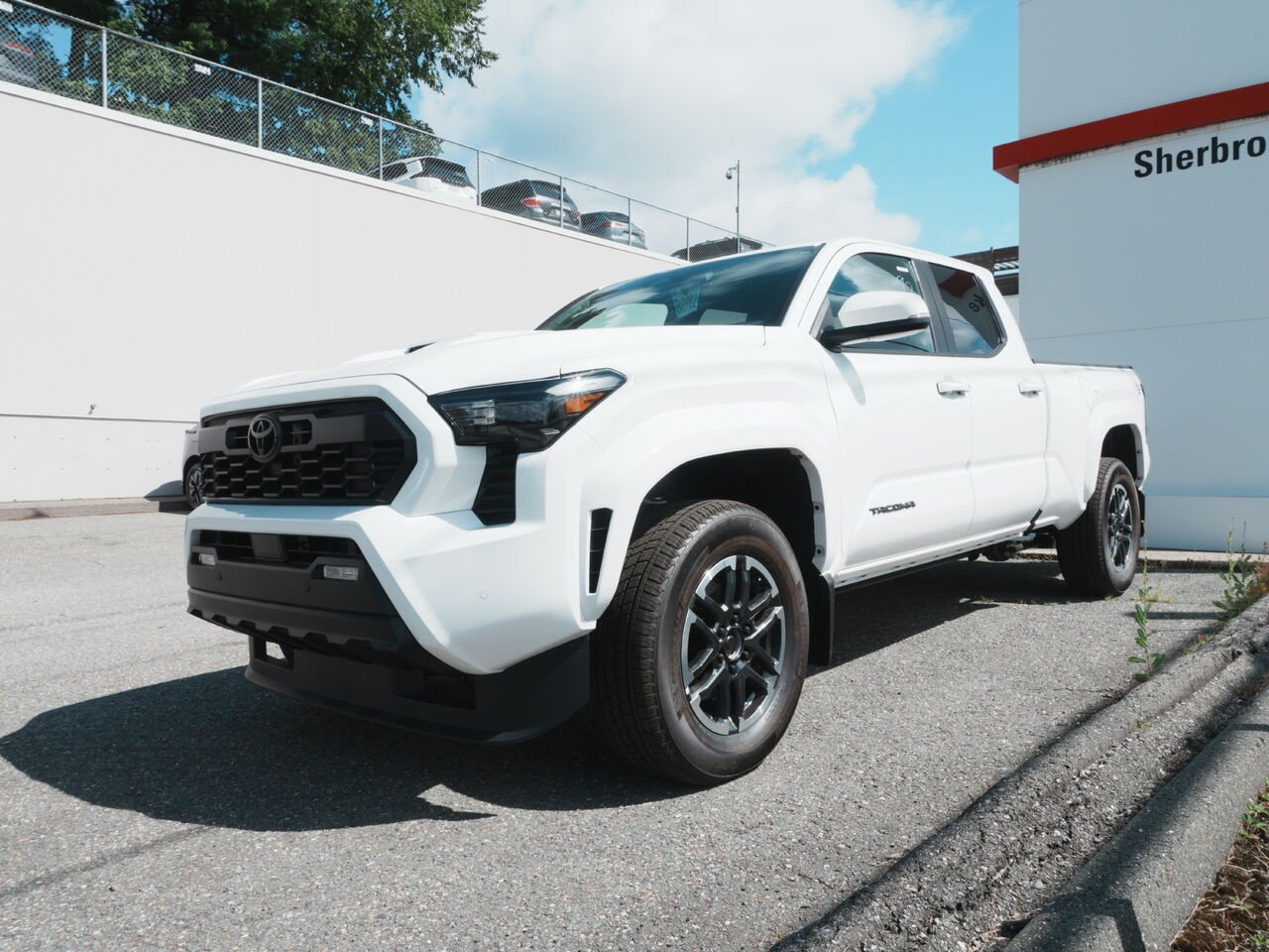 Toyota Tacoma Double Cab 4x4 BA 2026 Blanc Sherbrooke - photo #0