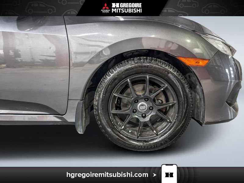 2016 Honda Civic Grey Blainville - photo #11