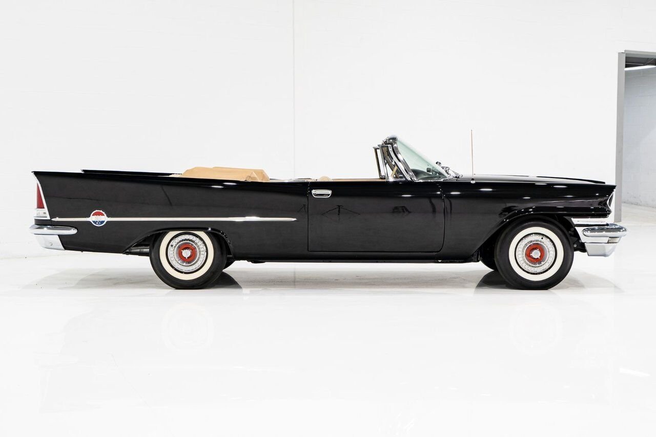 Chrysler 300C 1 of 474 convertibles produced **PRICE IN USD** 1957 Noir Montréal - photo #29