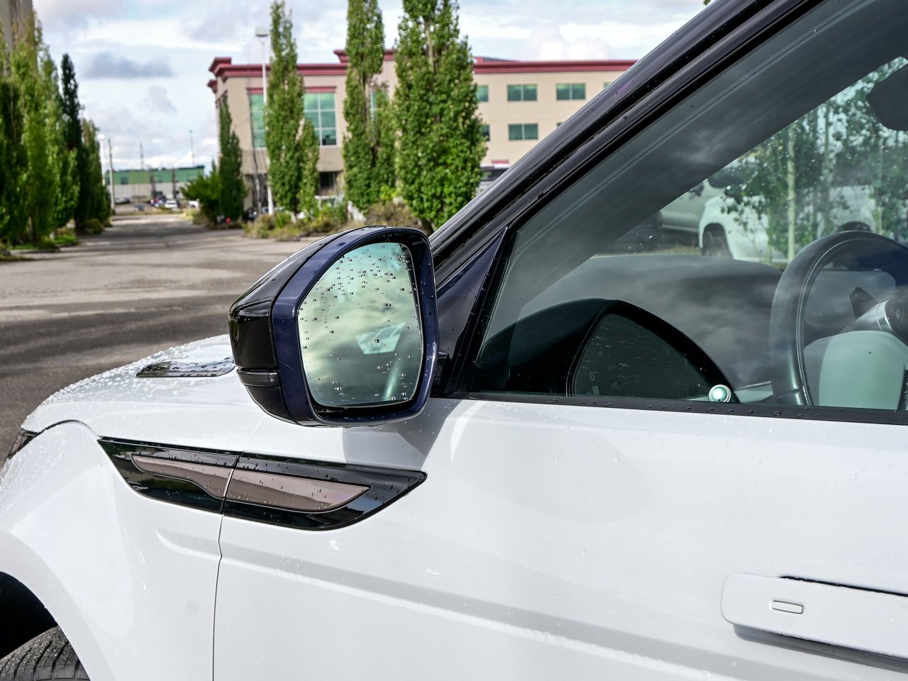 2020 Land Rover Range Rover Evoque P250 First Edition White Sherwood Park - photo #6