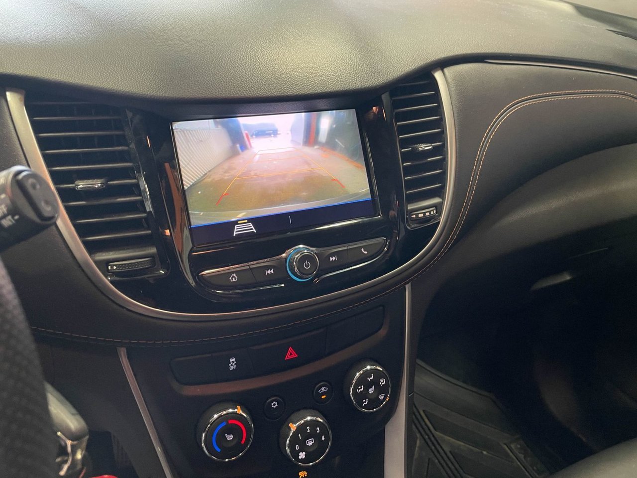 Chevrolet Trax LT AWD *SIEGES CHAUFF* CARPLAY *DEM DISTANCE* USB 2021 Gris Saint-Jérôme - photo #13