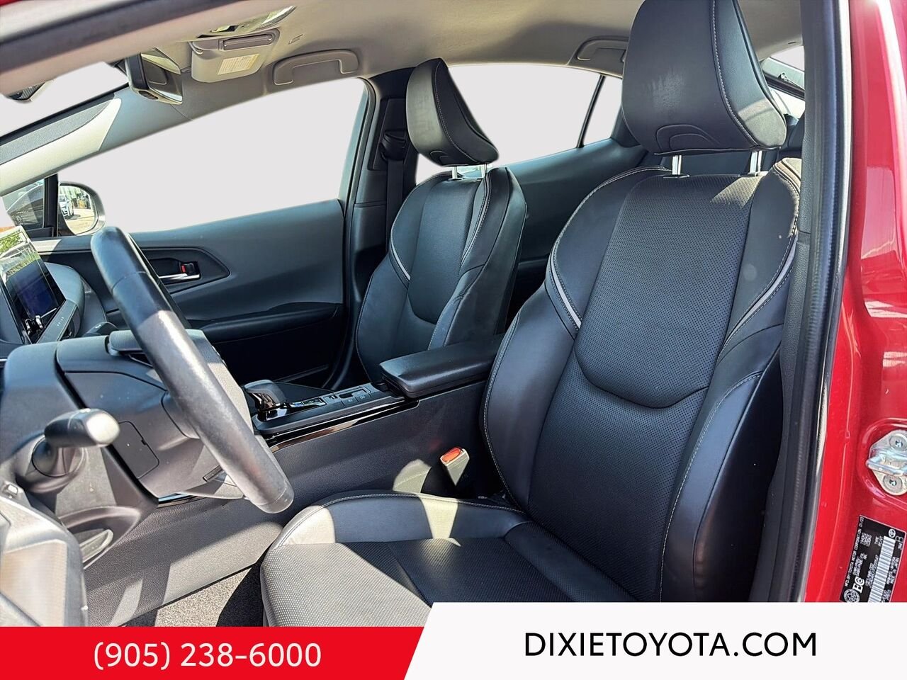 2023 Toyota Prius HYBRID XLE AWD / HEATED SEATS / ALLOY WHEELS / TOYOTA SAFETY SENSE / CARPLAY AND ANDROID AUTO Supersonic Red Mississauga - photo #8