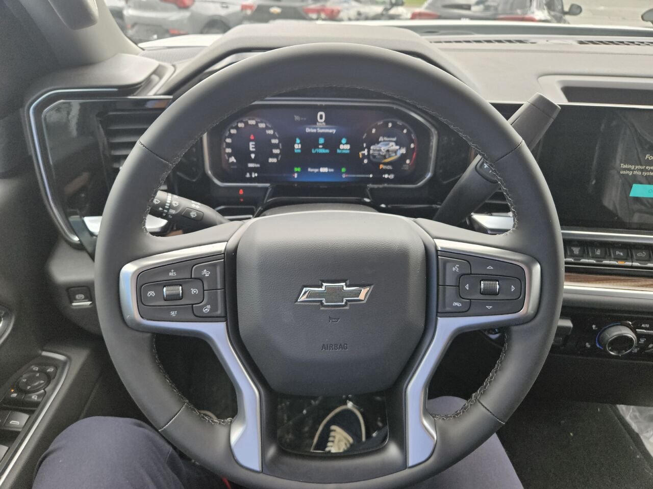 Chevrolet Silverado 2500HD LT cabine multiplace 4RM 159 po 2026 BLANC SOMMET Thetford Mines - photo #6