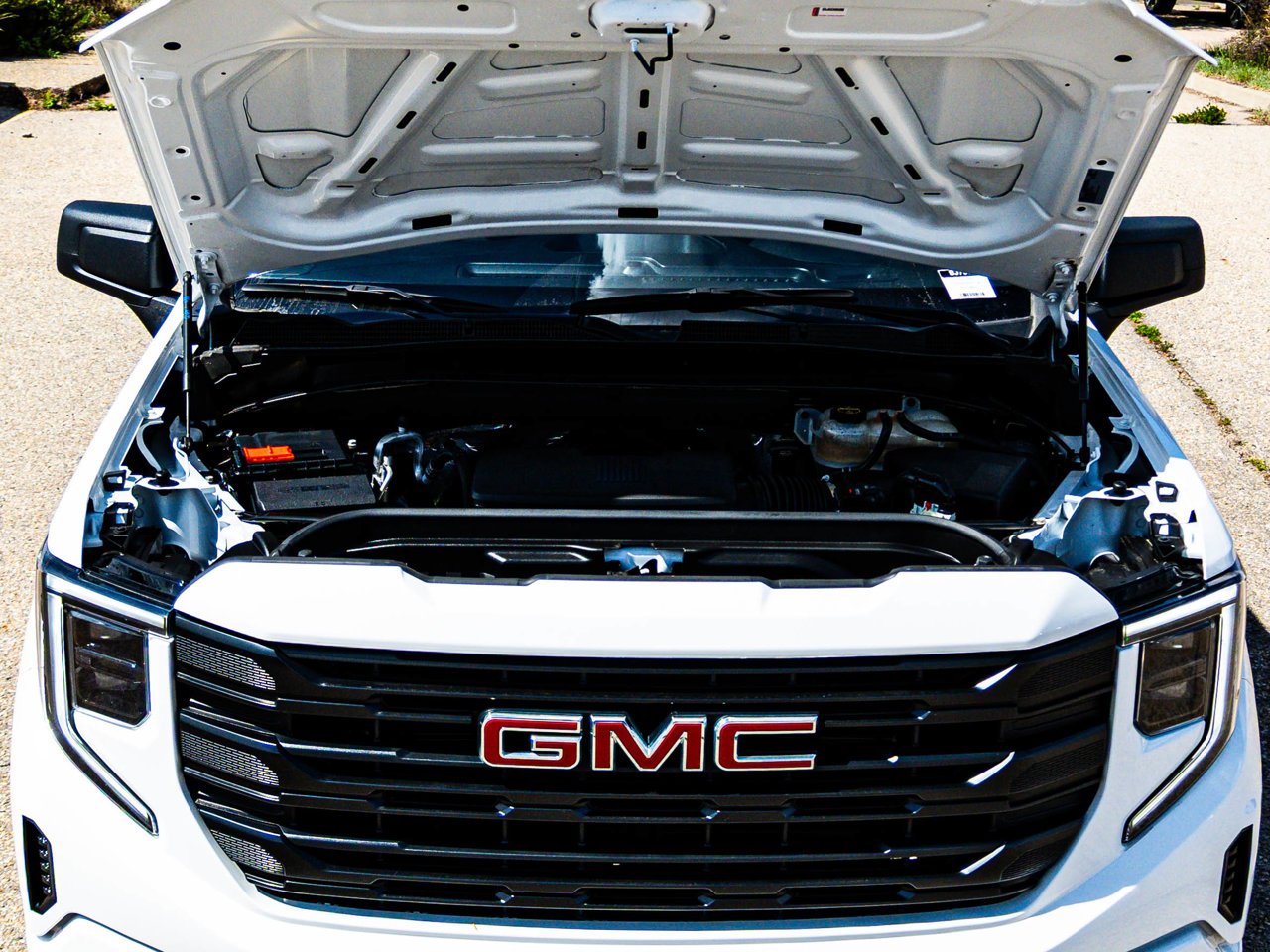2024 GMC Sierra 1500 4WD Crew Cab 147 Pro White Sherwood Park - photo #8