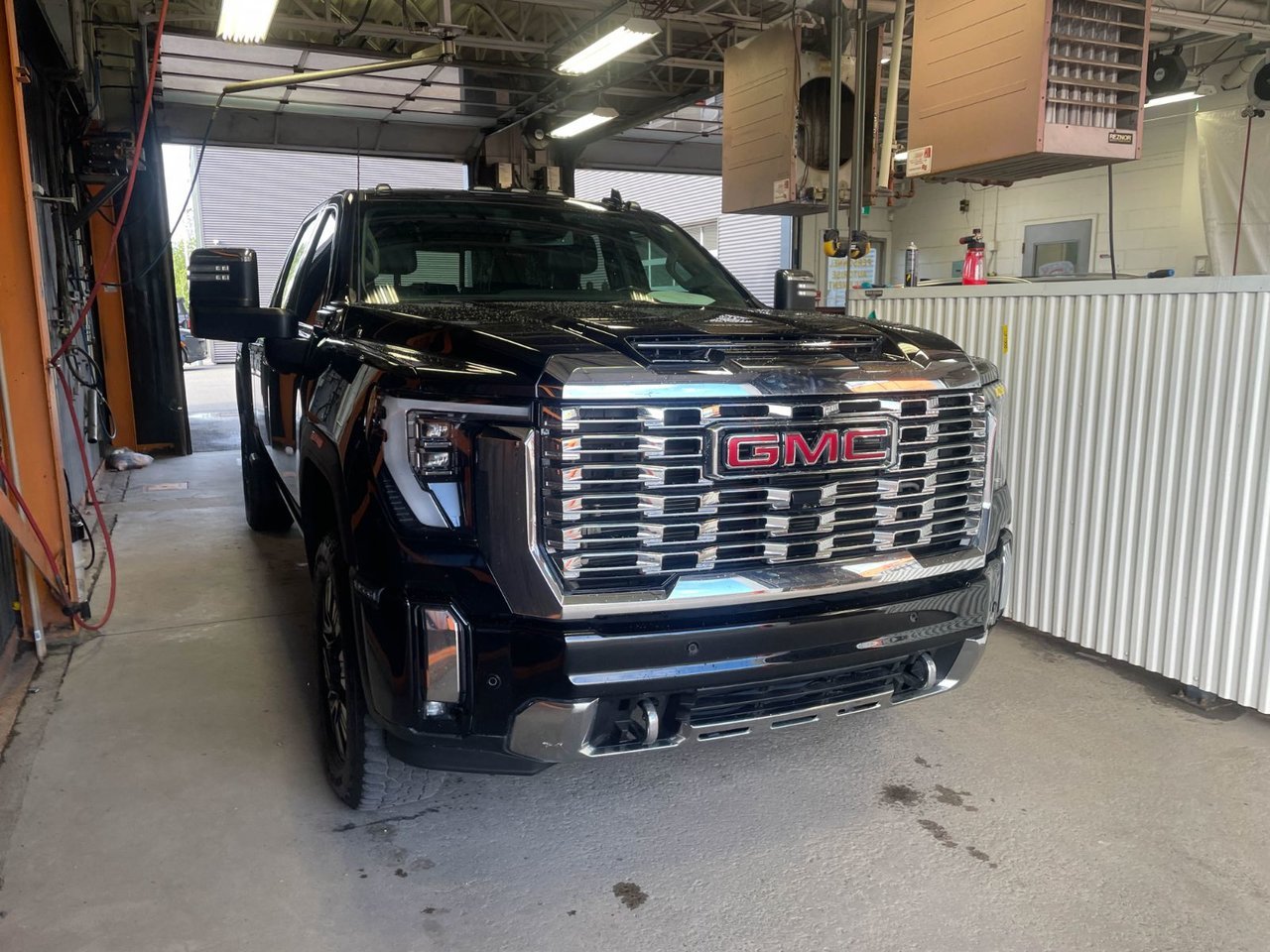 2024 GMC Sierra 2500HD DENALI CREW 4X4 DIESEL *NAV* SIÈGES VENT PNBV 9900 Black Saint-Jérôme - photo #9