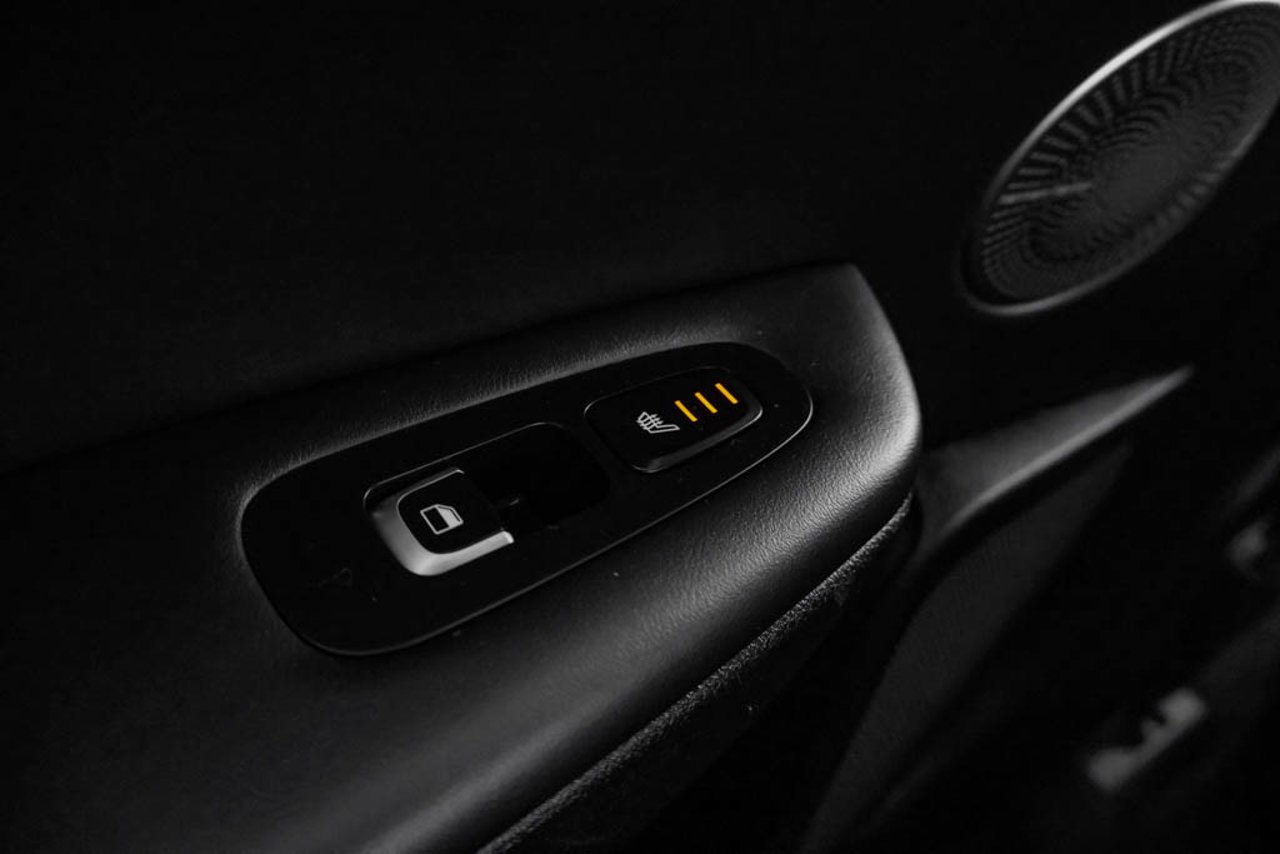 2018 Kia Stinger GT Limited AWD White Sherwood Park - photo #32