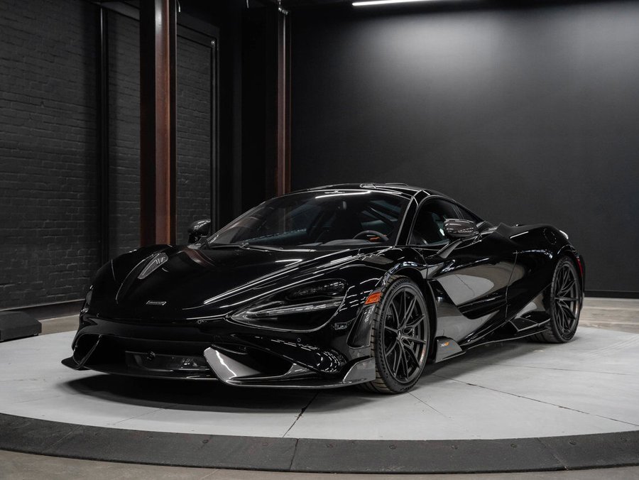 2021 McLaren 765LT 2021 Black