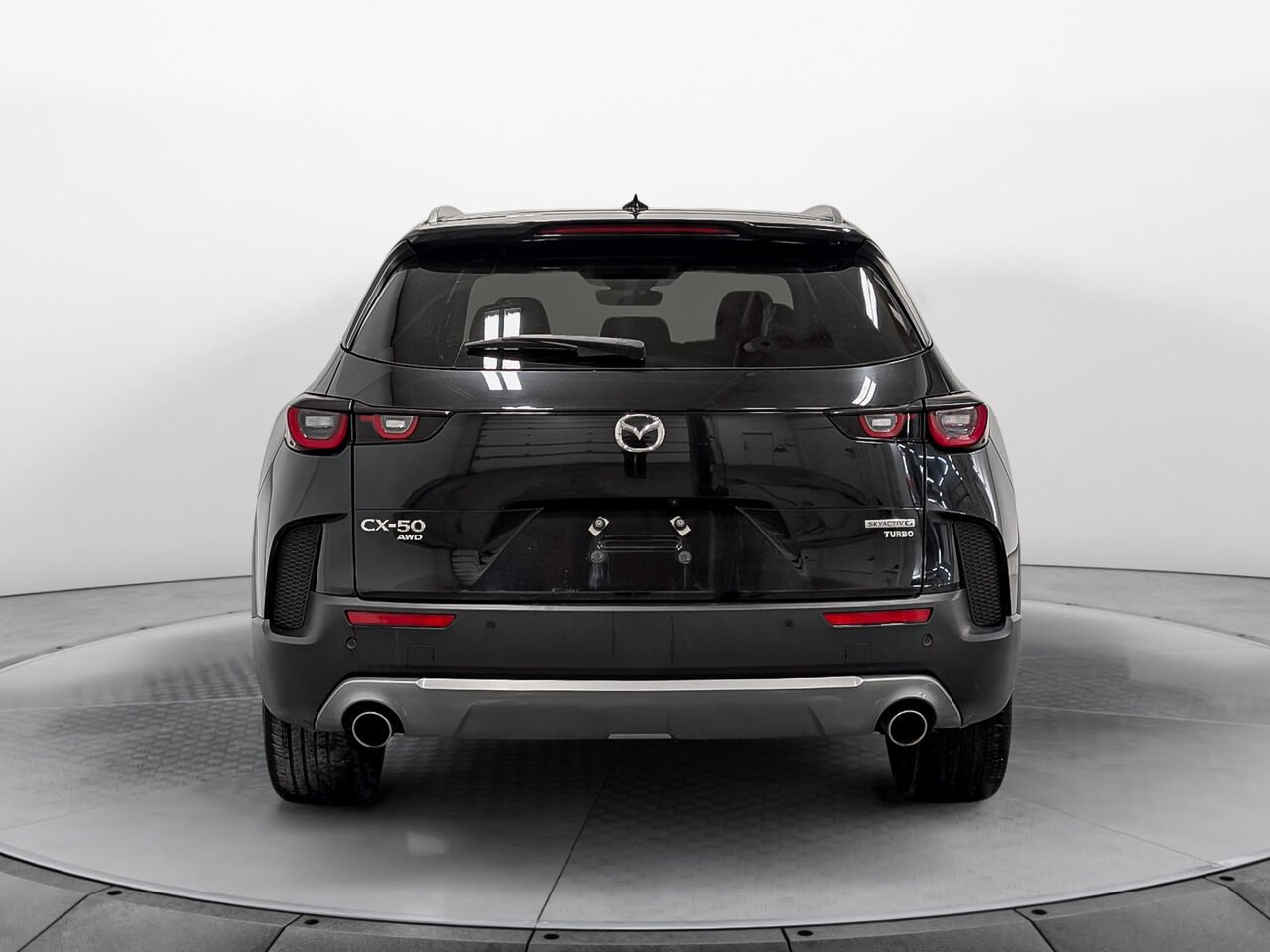 2024 Mazda CX-50 AWD GT Toit Ouvrant Volant et Sièges Chauffants Black Sherbrooke - photo #4