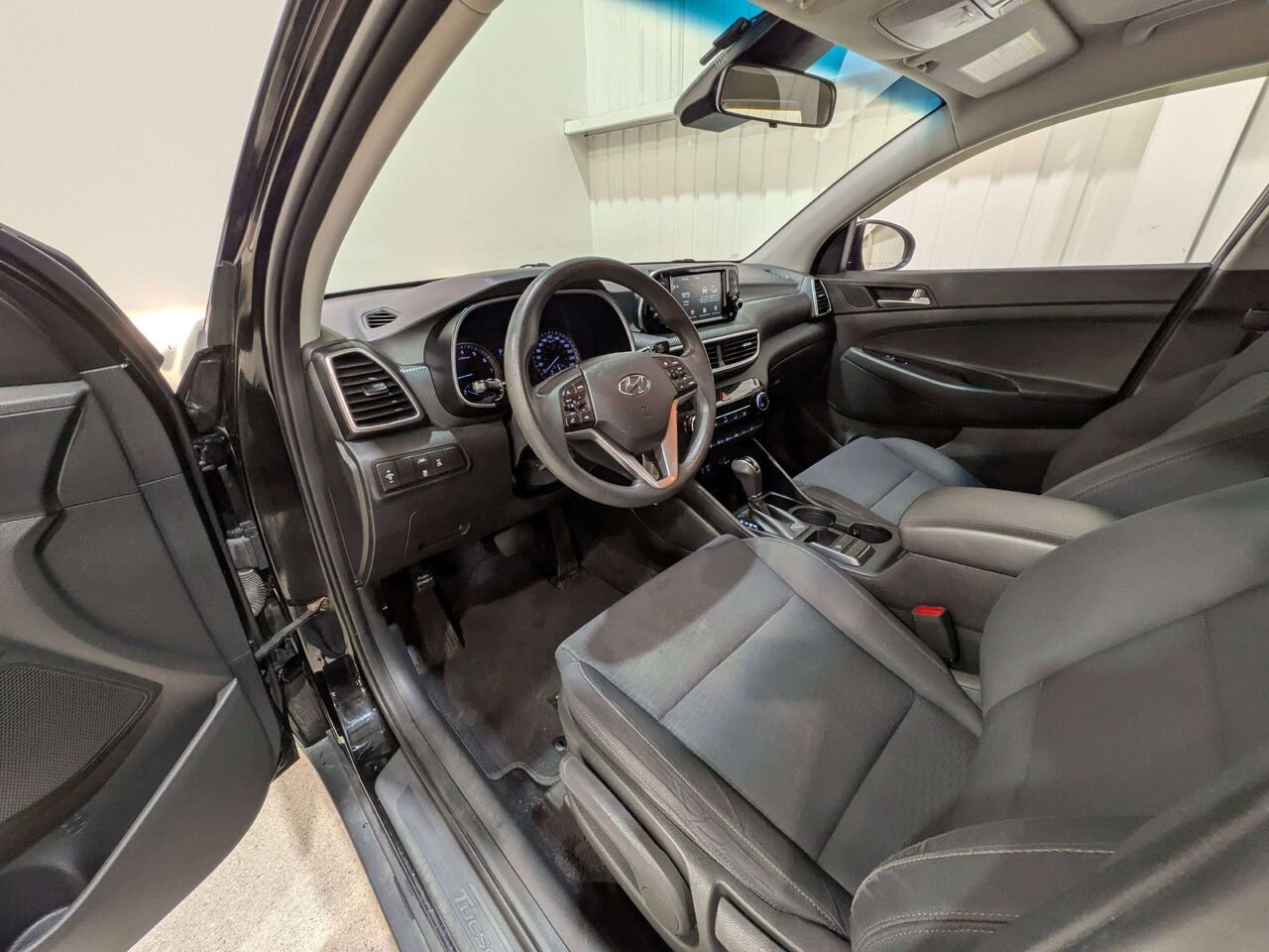 2019 Hyundai Tucson Essential AWD w/Safety Package Black Val-David - photo #9