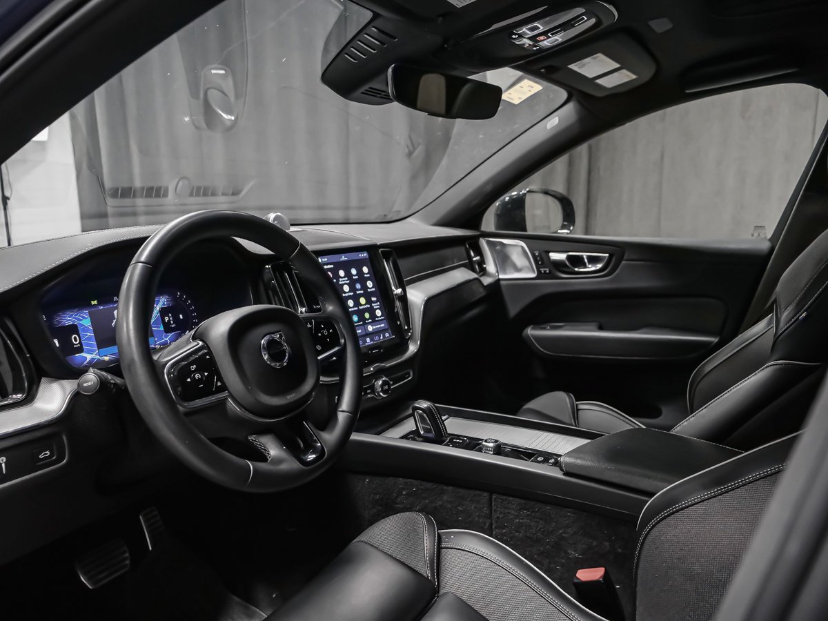 Volvo XC60 B6 R DESIGN ADVANCED CLIMATE 2022 Bleu Montréal - photo #1