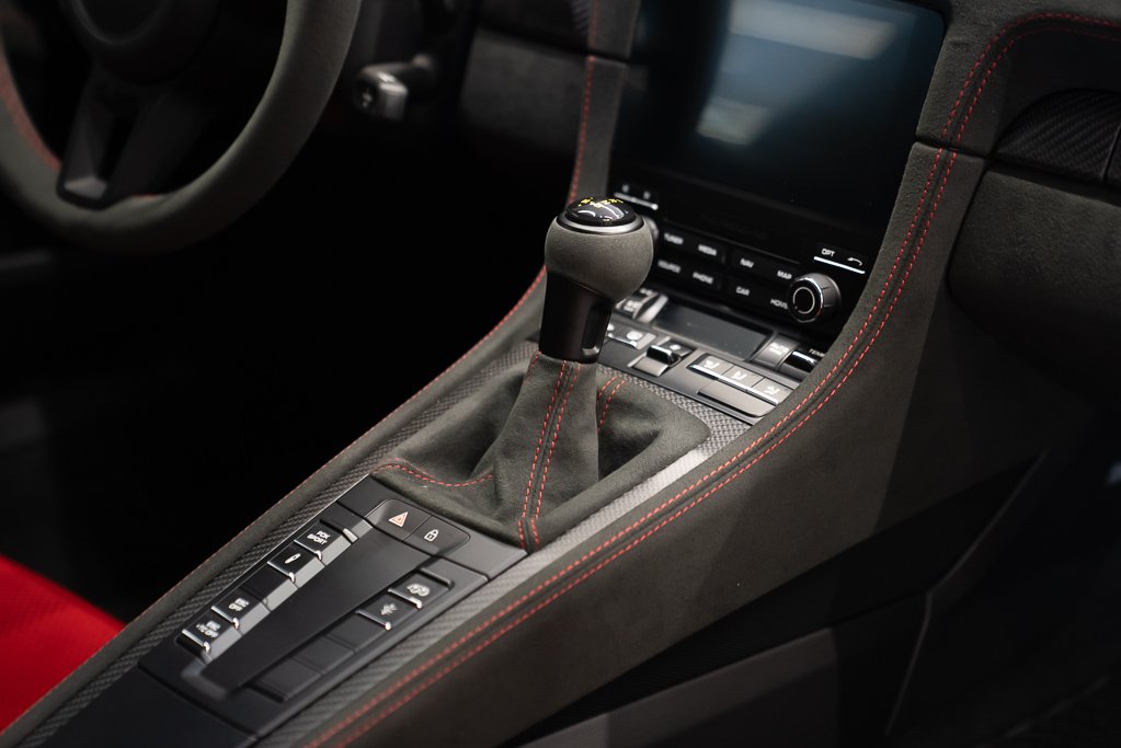 2024 Porsche 718 Spyder RS Roadster Spyder Silver Kirkland - photo #24
