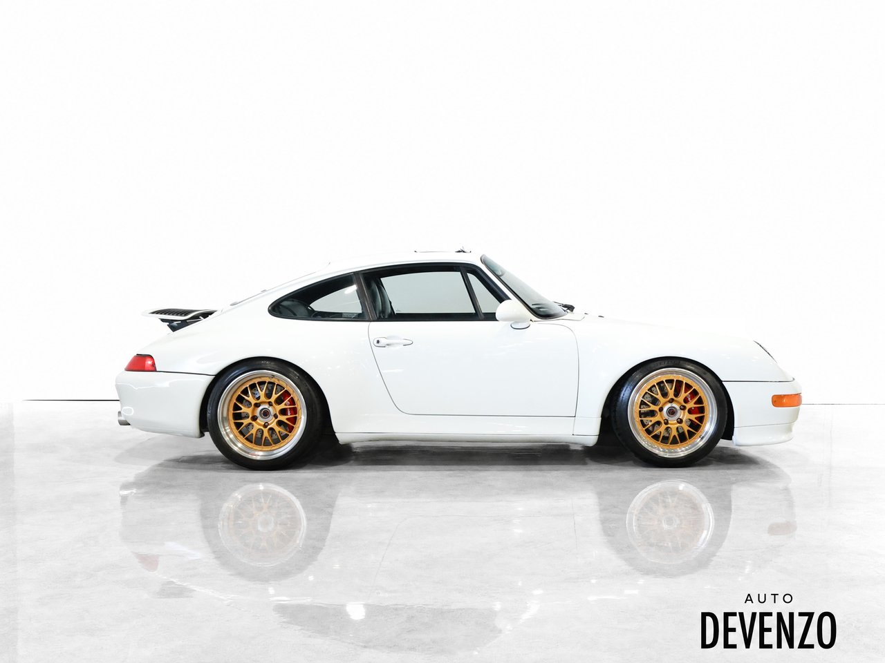 Porsche Carrera 4s 1996 Blanc Saint-Eustache - photo #1