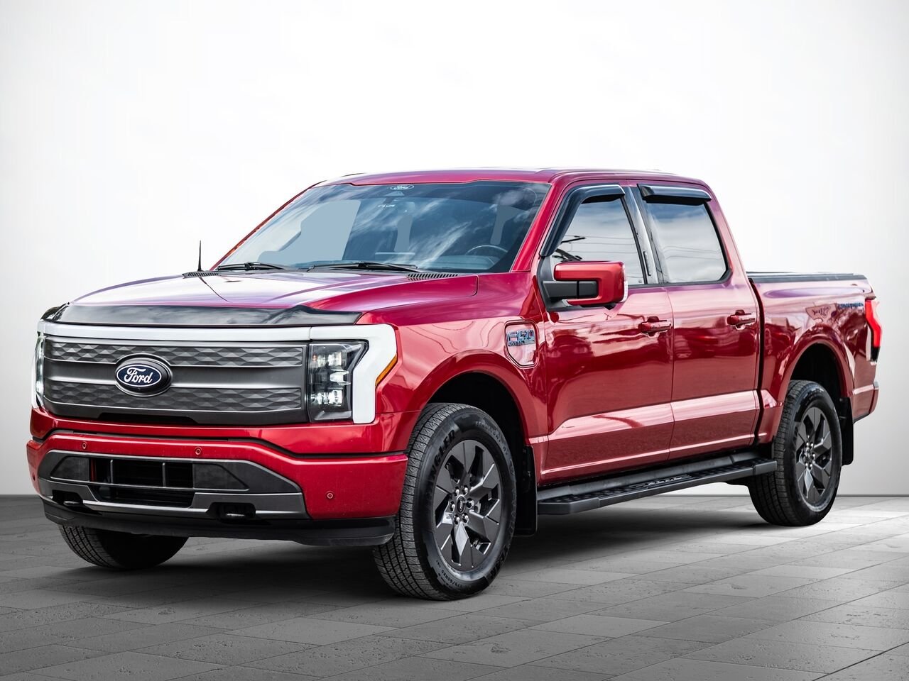 2024 Ford F-150 Lightning Red Sainte-Julienne - photo #0