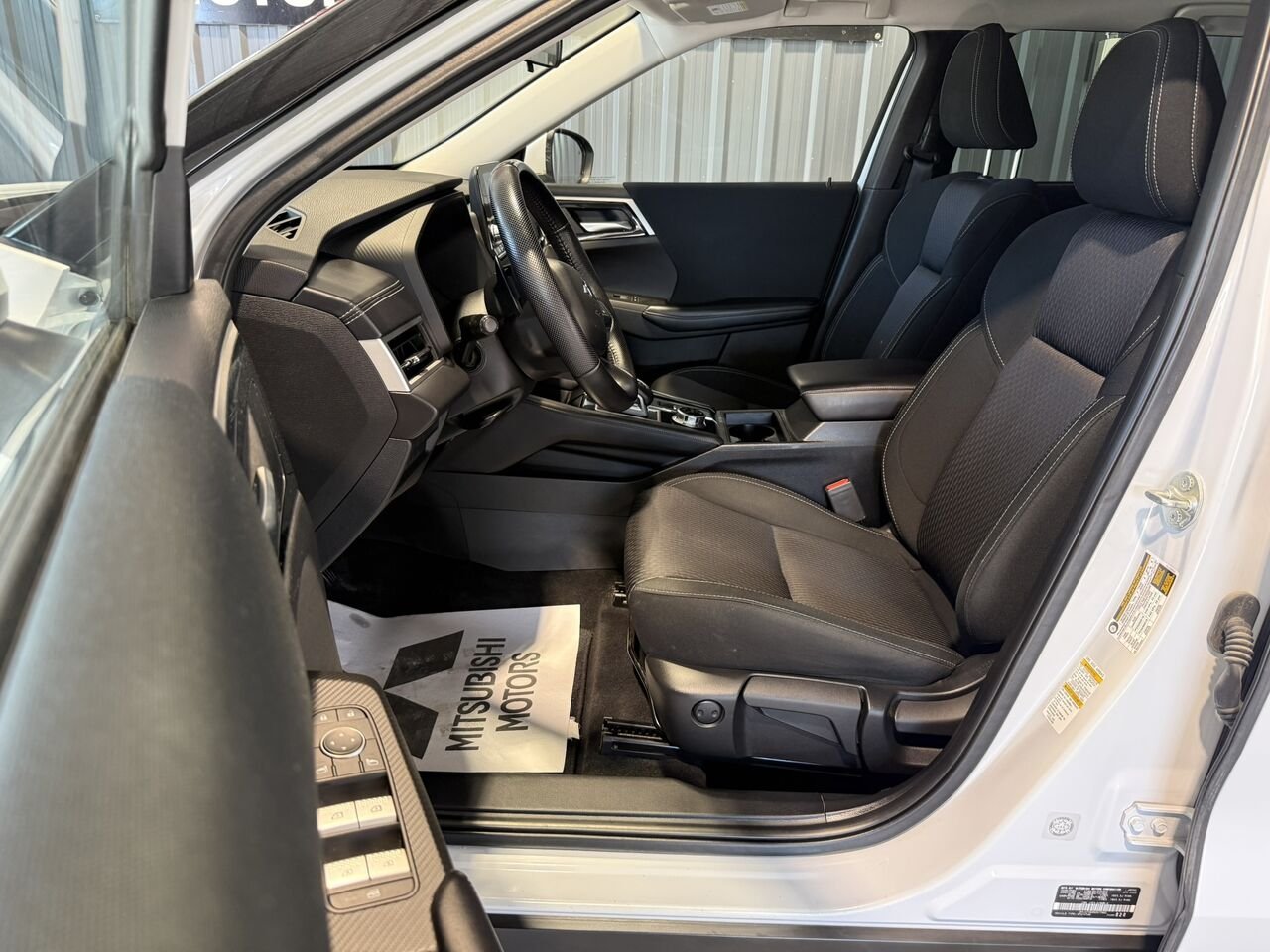 Mitsubishi Outlander 2022 Blanc Mont-Laurier - photo #5