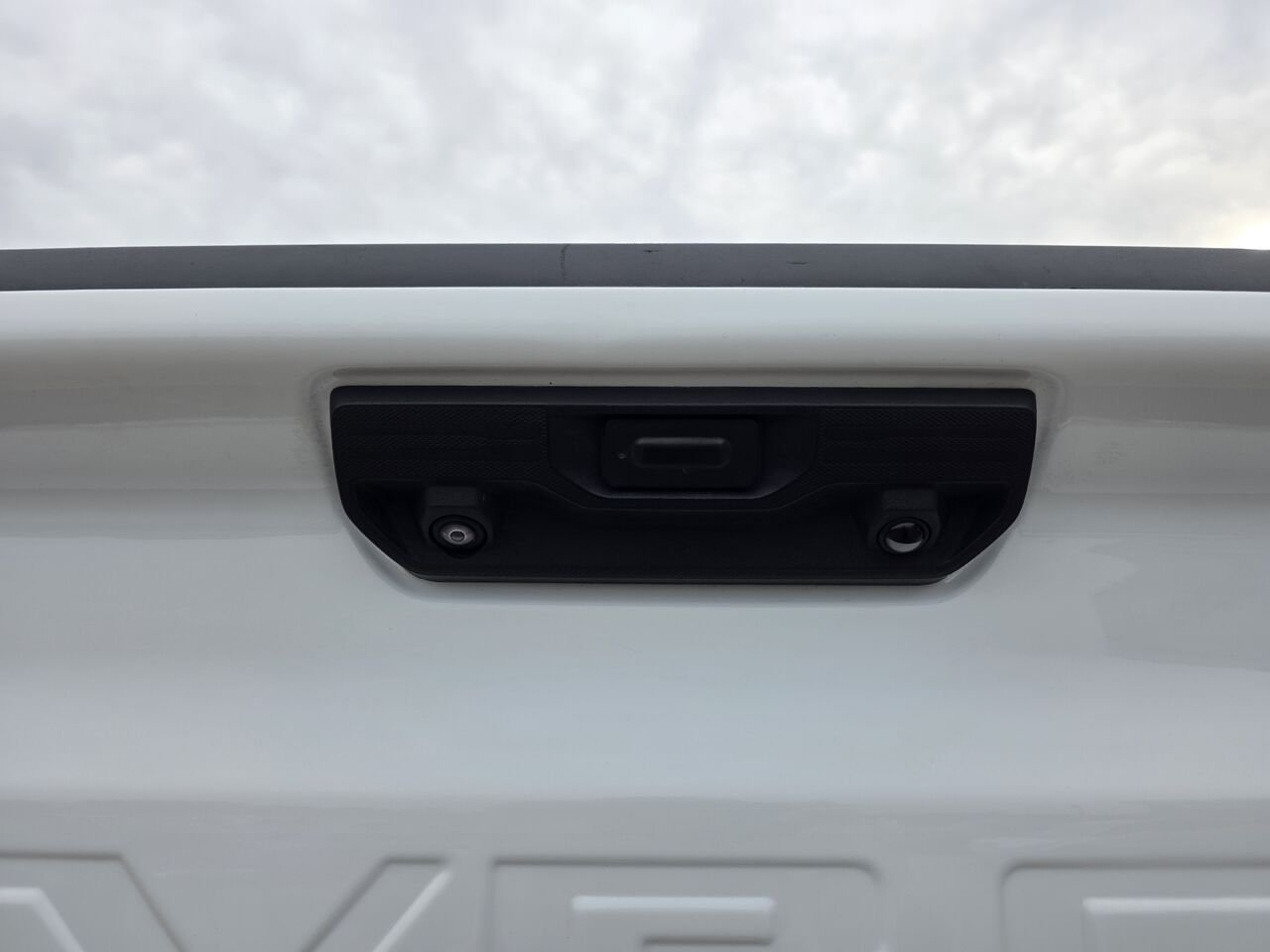 2022 Chevrolet Silverado 1500 Custom 4X4 White Mont-Laurier - photo #7