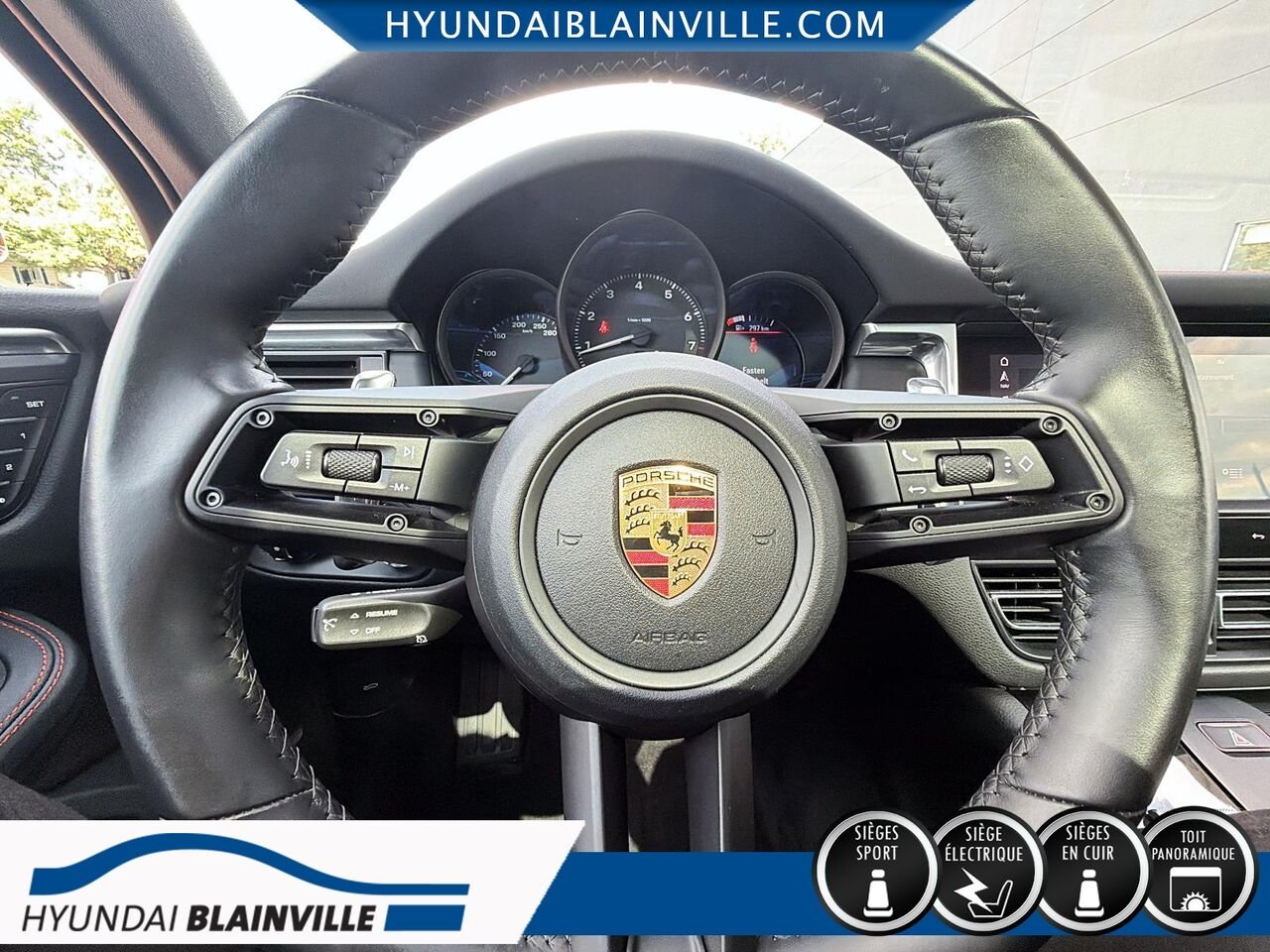 Porsche Macan 2022 Orange Blainville - photo #13