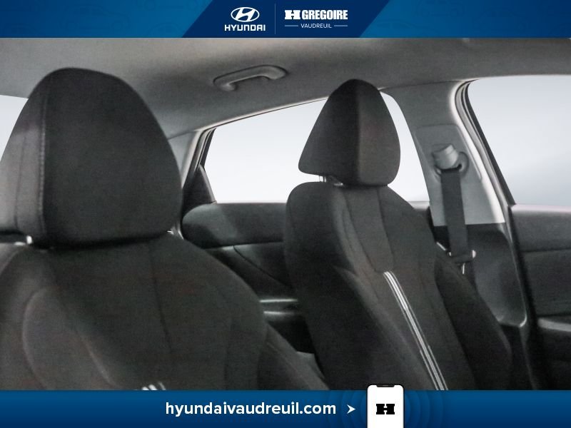 2025 Hyundai Elantra Black Blainville - photo #28