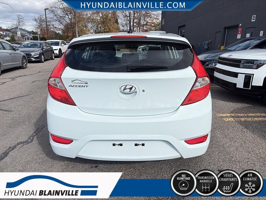 2017 Hyundai Accent Voiture à hayon, 5 portes, boîte manuelle GL White