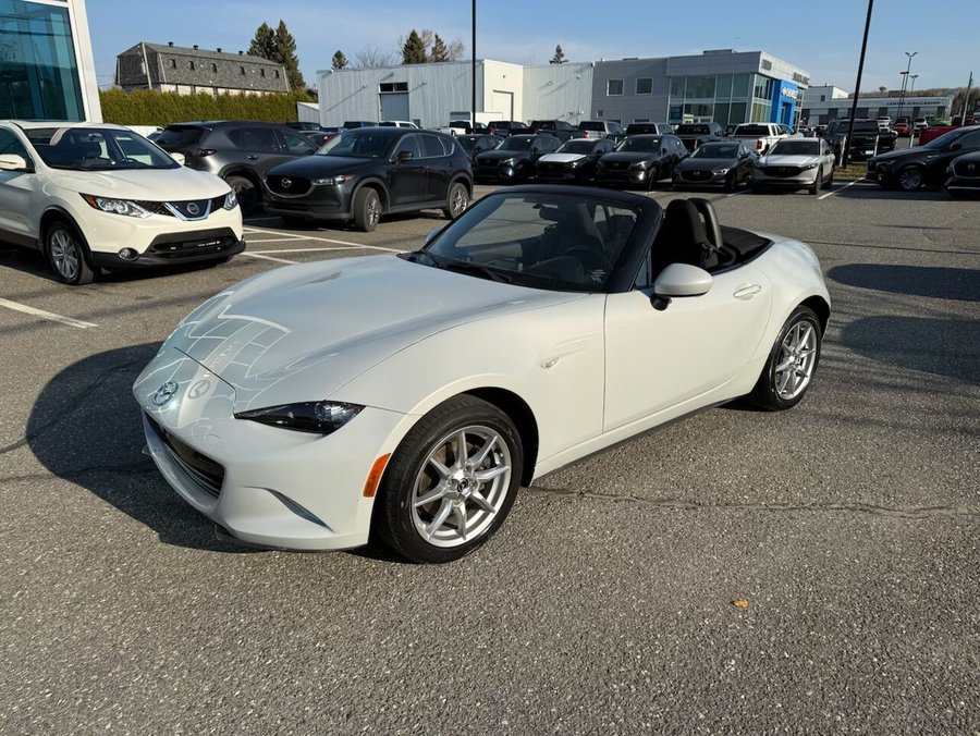 Mazda MX-5 Cabriolet 2 portes, boîte automatique, GX 2016 Blanc