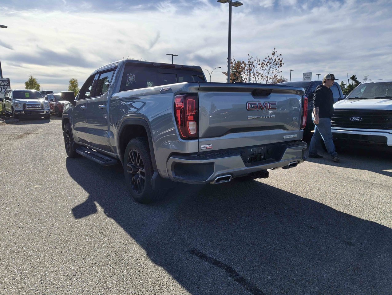 2024 GMC Sierra 1500 4WD Crew Cab 147 Elevation Grey Sherwood Park - photo #4