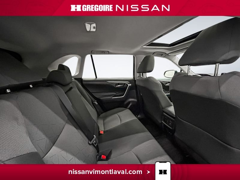 2021 Toyota Rav 4 Black Laval - photo #12