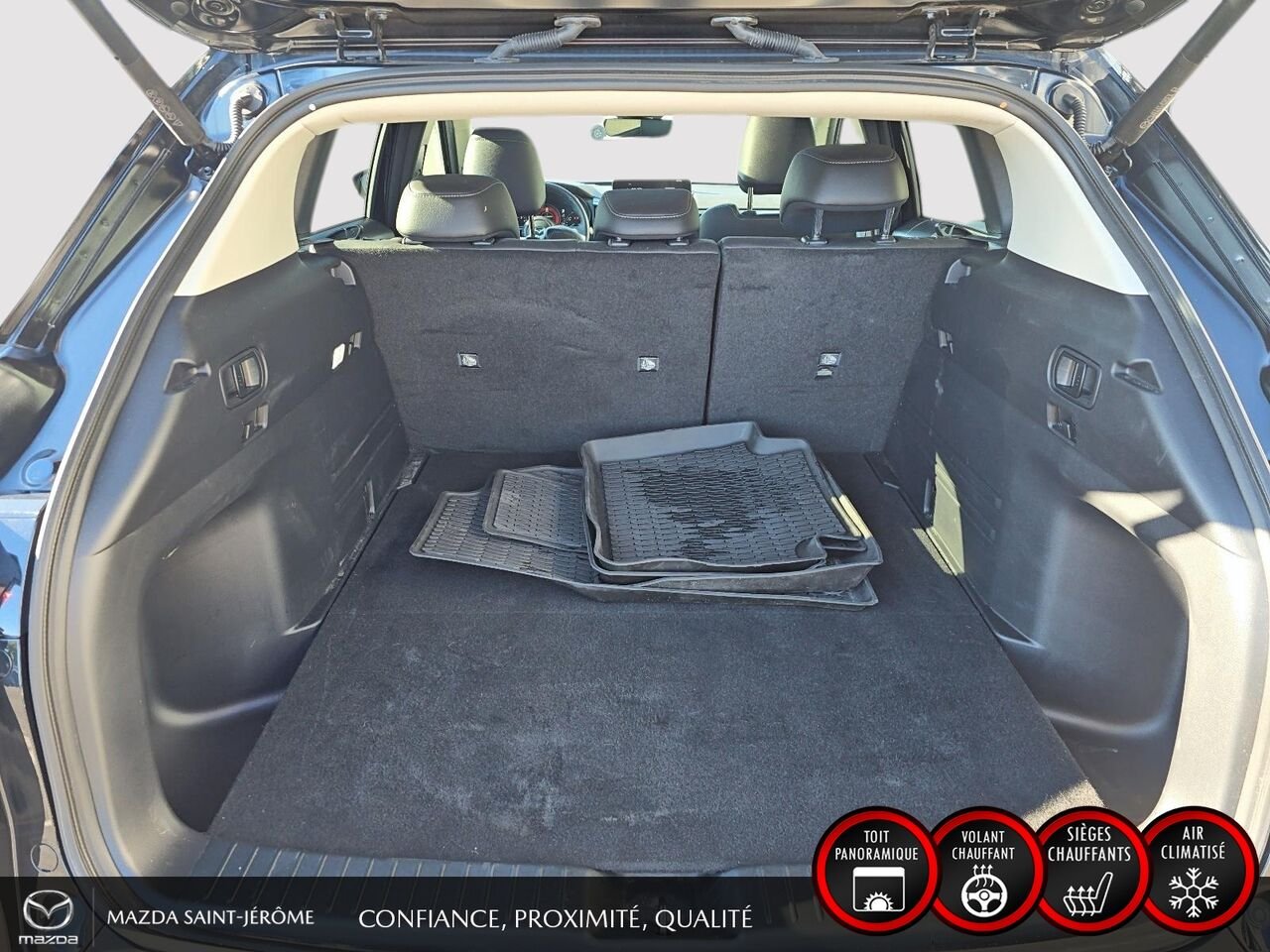 Mazda CX-50 GS-L | 1 PROPRIÉTAIRE | JAMAIS ACCIDENTÉ | TOIT PANORAMIQUE | CUIR | AWD 2025 Noir Saint-Jérôme - photo #22