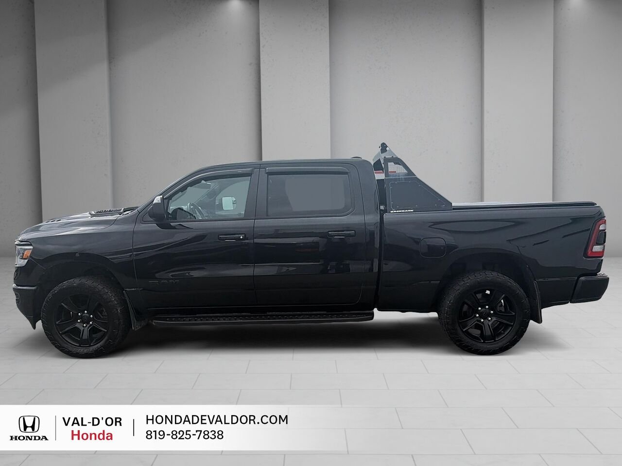 Ram 1500 Sport cabine d'équipe 4x4 caisse de 6 pi 4 po 2024 Noir Val-d'Or - photo #4