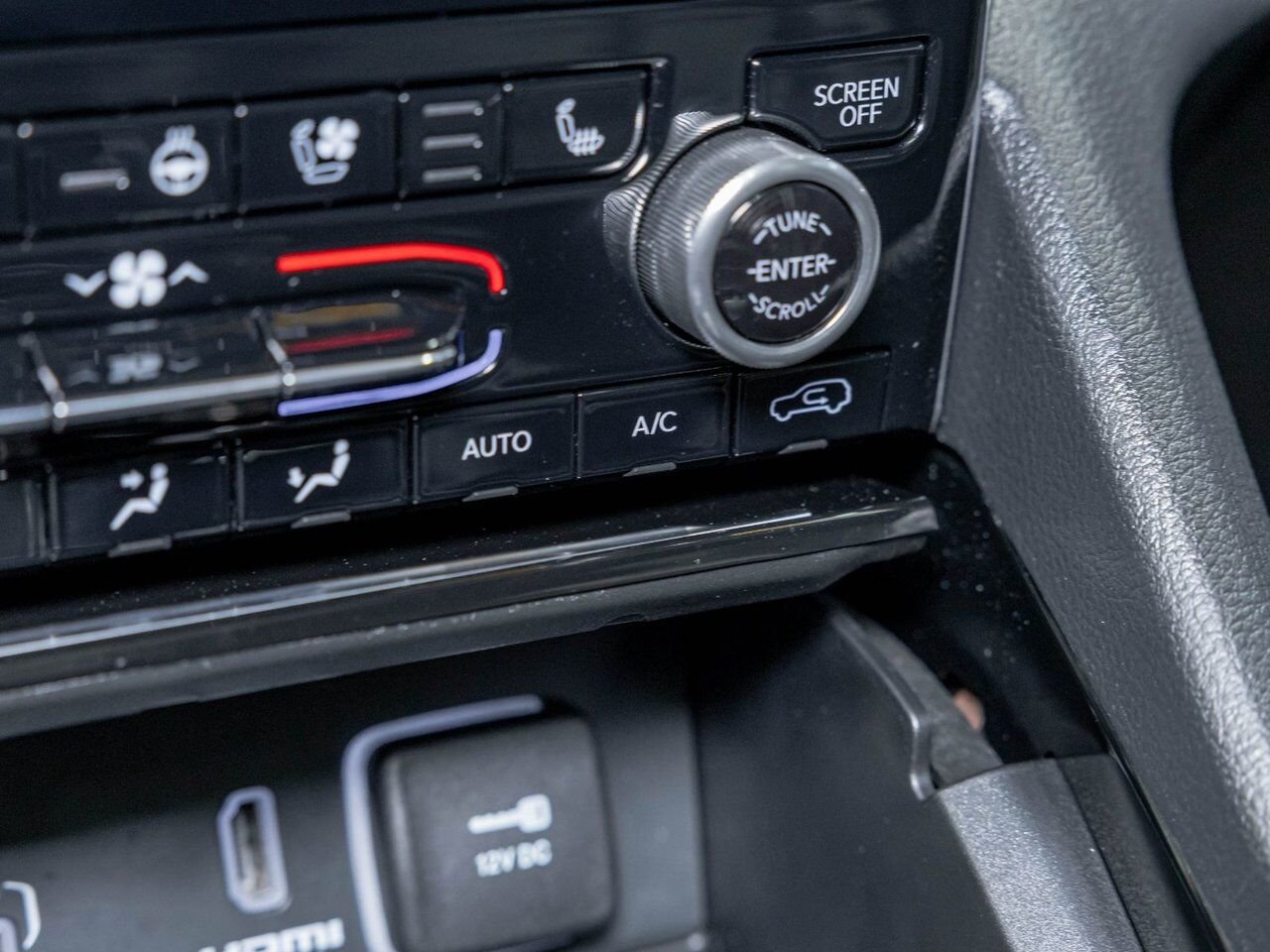 2023 Jeep Grand Cherokee 4xe OVERLAND 4X4 *TOIT* NAV CUIR SIÈGES VENT PROTECH 3 Black Saint-Jérôme - photo #27
