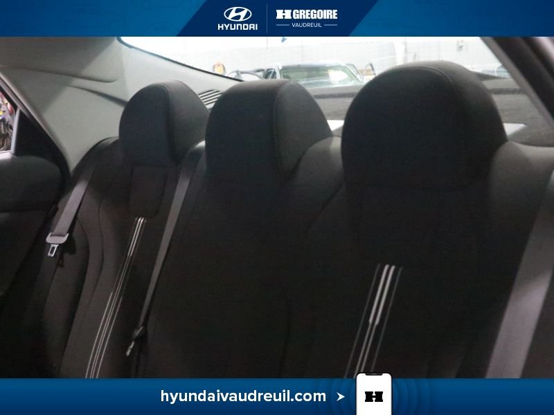 2024 Hyundai Elantra Grey Laval - photo #18