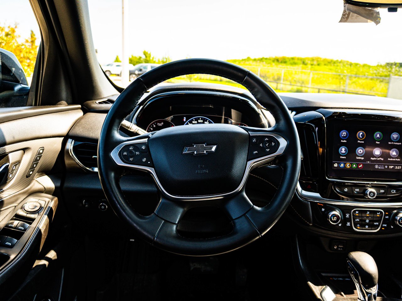 2023 Chevrolet Traverse AWD 4dr Premier White Sherwood Park - photo #34