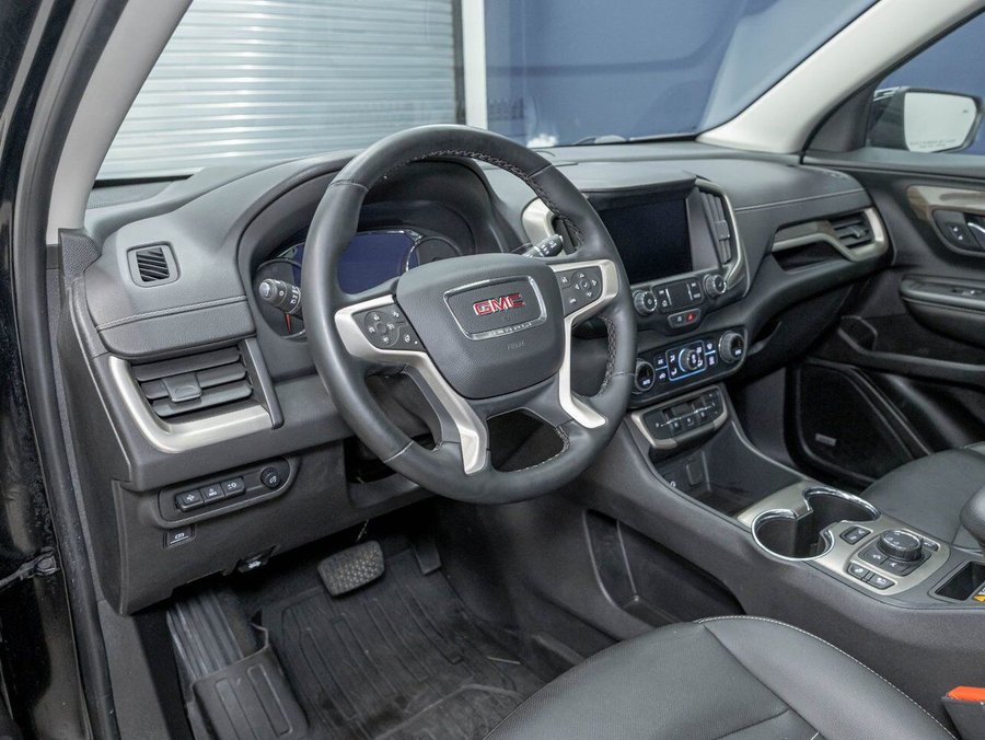 GMC Terrain DENALI AWD *TOIT* NAV * SIEGES VENT *CAM 360* HUD 2024 Noir
