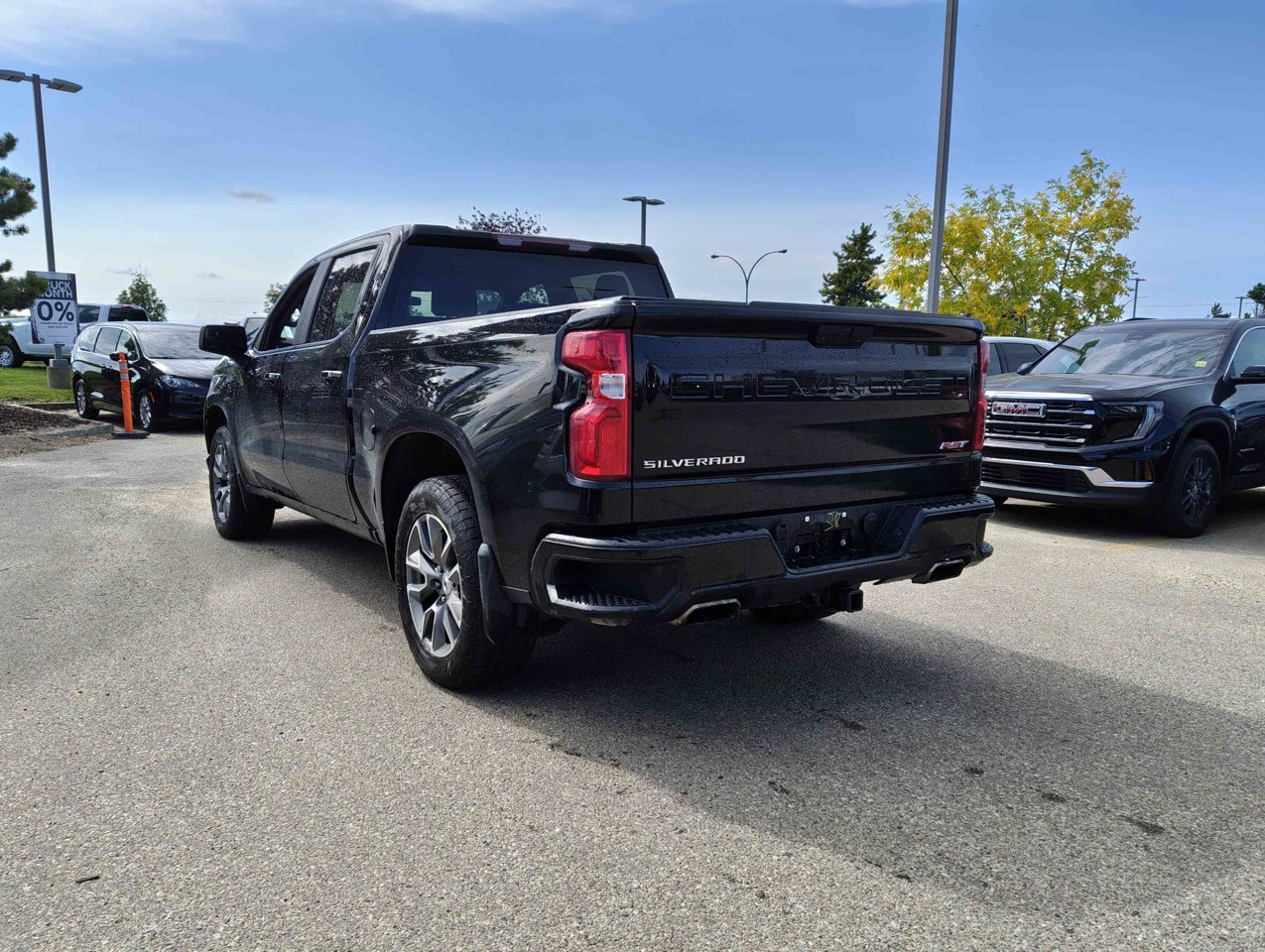 2020 Chevrolet Silverado 1500 4WD Crew Cab 147 RST Black Sherwood Park - photo #4