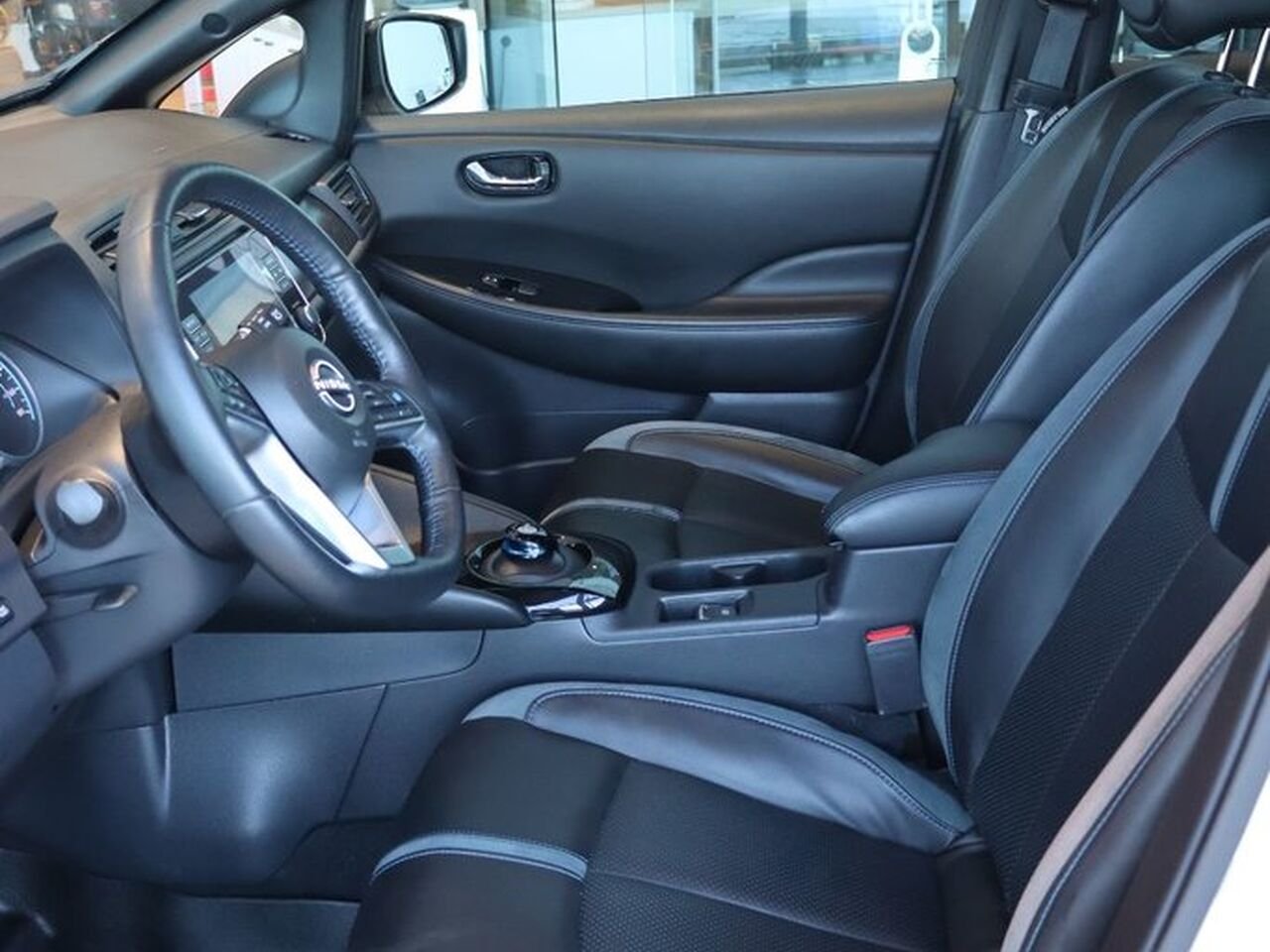 Nissan LEAF SL PLUS 2023 Blanc Baie-Comeau - photo #7