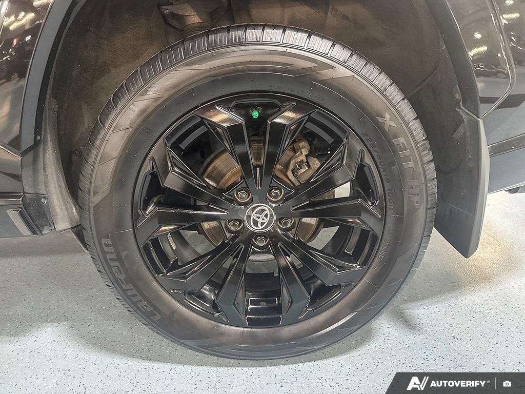 2022 Toyota RAV4 2602099A | Hybrid SE, well maintained, local trade Black Edmonton - photo #5