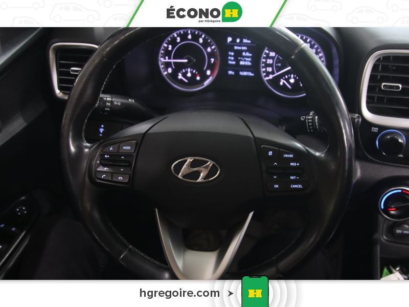 2020 Hyundai Venue Red Laval - photo #12