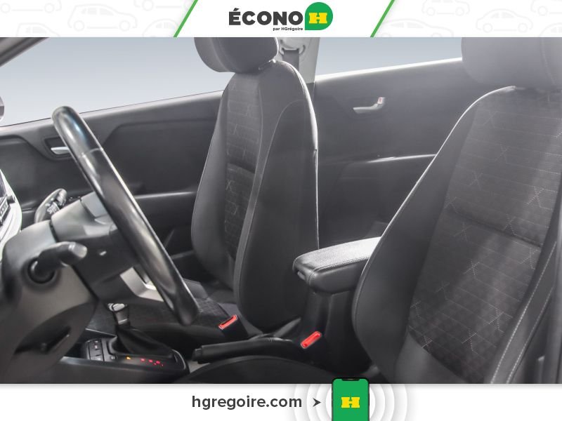 2021 Kia Rio 5 White Laval - photo #14
