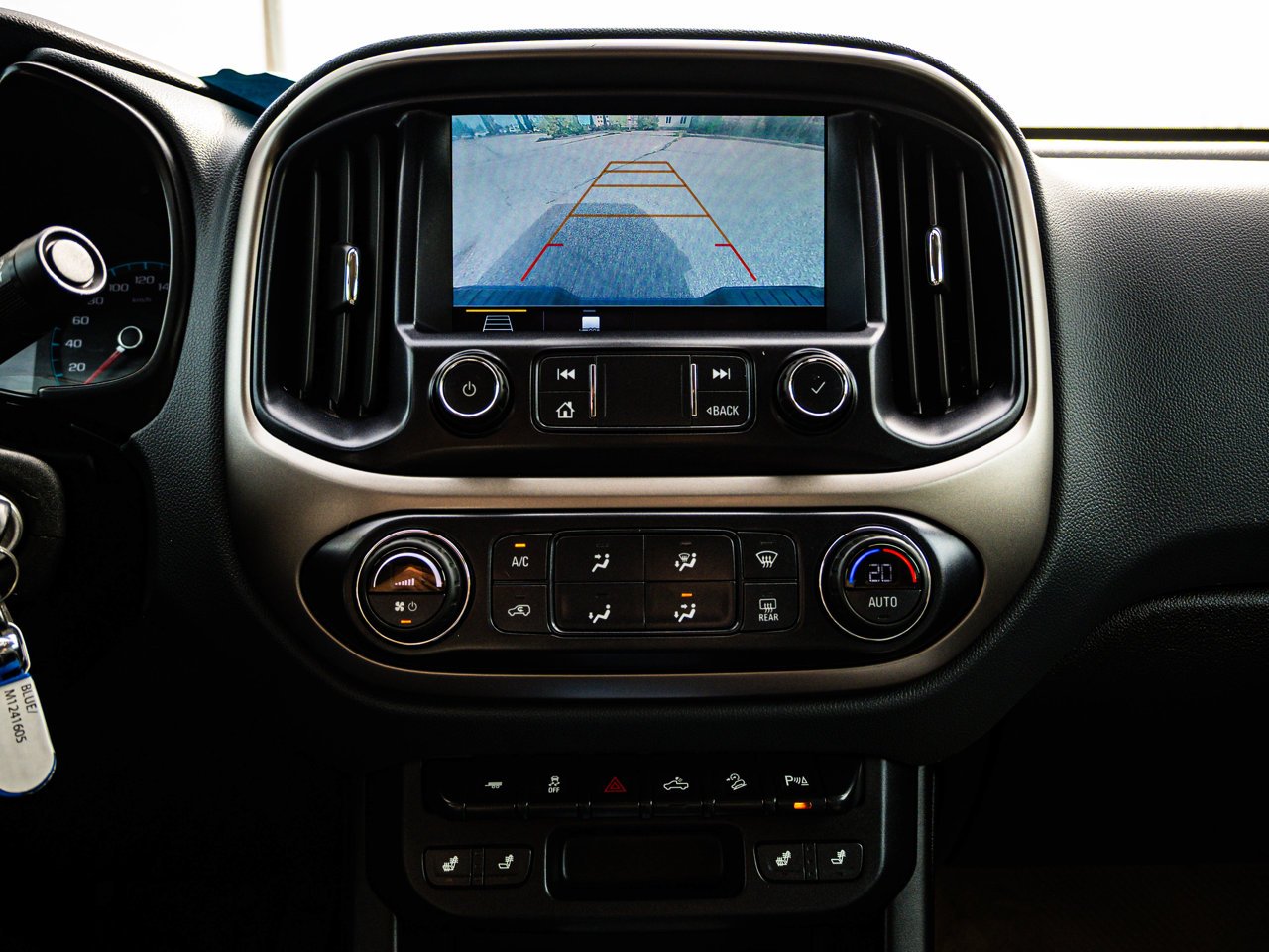 2021 Chevrolet Colorado 4WD Crew Cab 128 Z71 Blue Sherwood Park - photo #24