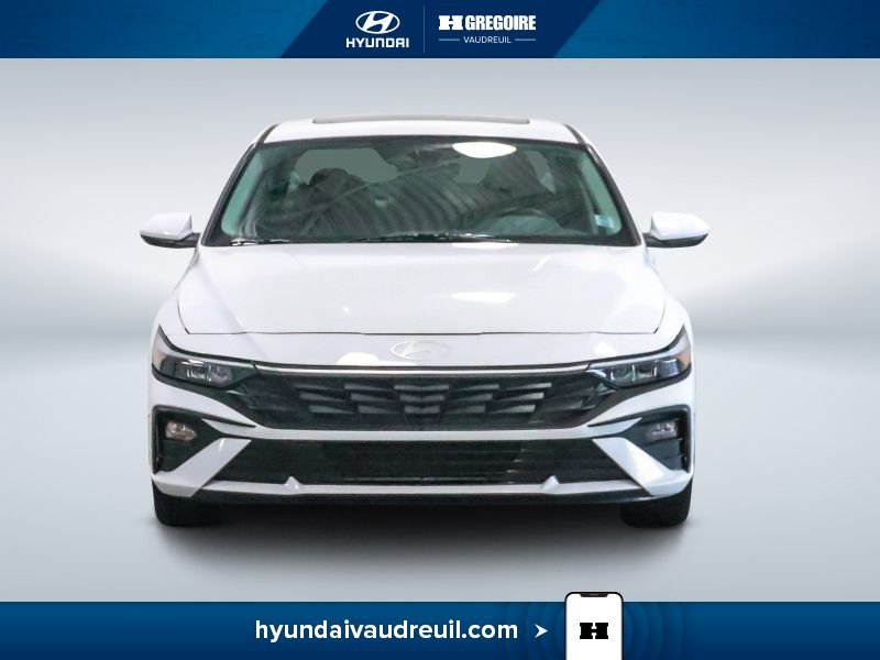 Hyundai Elantra PREFERRED +TECH TOIT OUVRANT CERTIFIÉ 5.99% 2025 Blanc