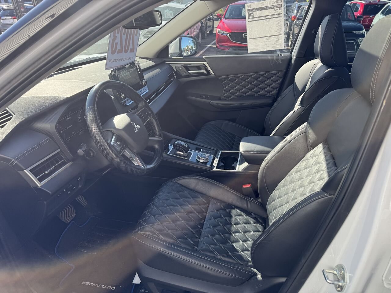 Mitsubishi Outlander PHEV 2023 Blanc Saint-Eustache - photo #7