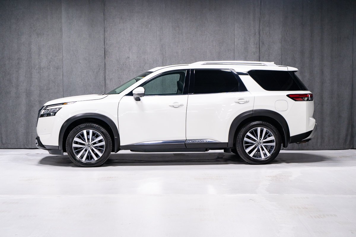 Mitsubishi Outlander ES S-AWC 7 PLACES CARPLAY CAMÉRA 2024 Montréal - photo #2