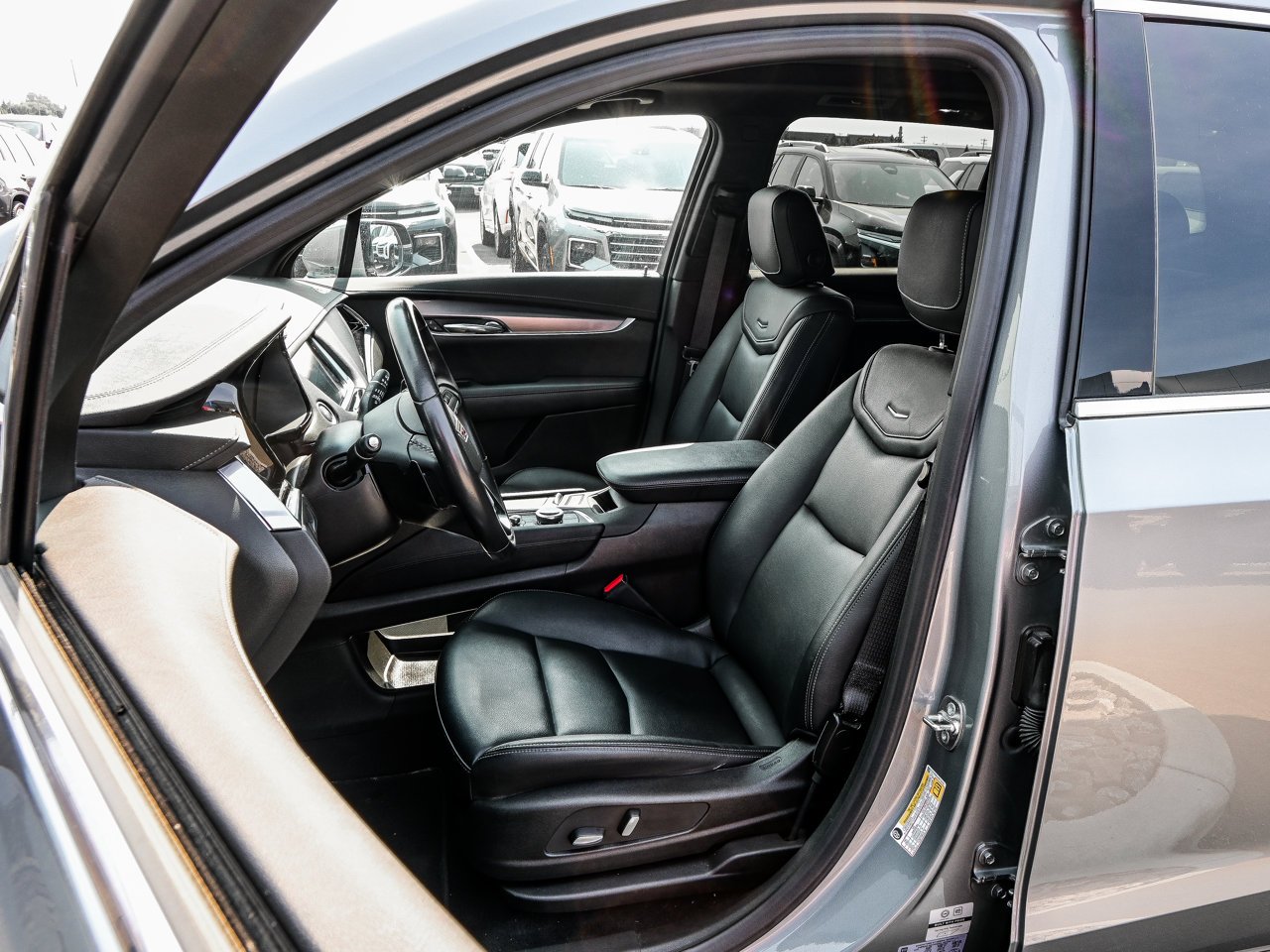 2024 Cadillac XT6 AWD 4dr Luxury Grey Sherwood Park - photo #16
